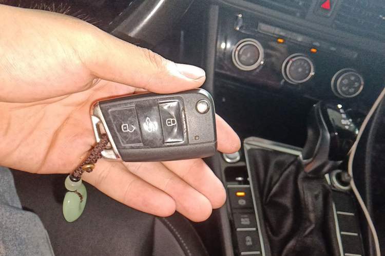 Used Volkswagen Sagitar 2020 200TSI DSG Comfort Version China VI Standard Vehicle Key