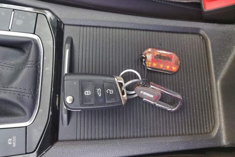 Used Volkswagen Sagitar 2020 200TSI DSG Comfort Version China VI Standard Vehicle Key