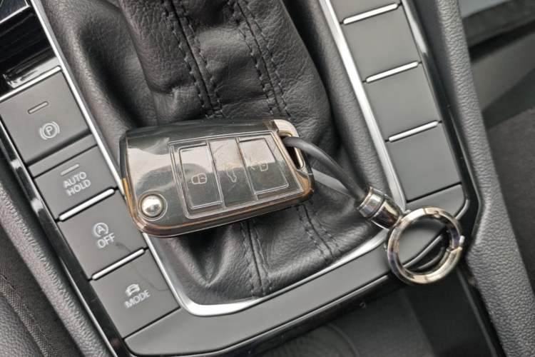Used Volkswagen Sagitar 2020 280TSI DSG Comfort Version China VI Standard Vehicle Key