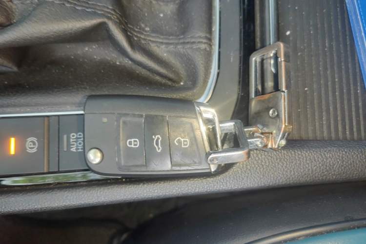 Used Volkswagen Sagitar 2020 200TSI DSG Comfort Version China VI Standard Vehicle Key