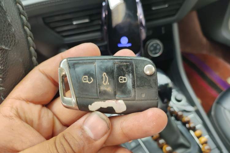 Used Volkswagen Sagitar 2020 280TSI DSG Comfort Version China V Standard Vehicle Key