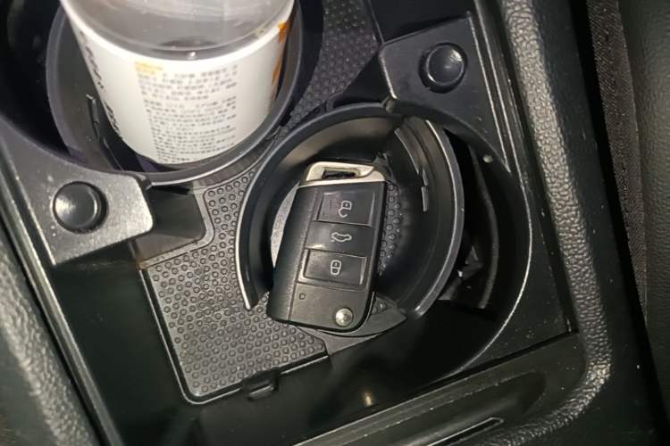 Used Volkswagen Sagitar 2020 280TSI DSG Comfort Version China VI Standard Vehicle Key