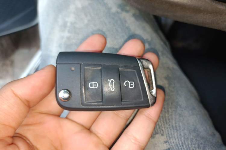 Used Volkswagen Sagitar 2020 280TSI DSG Comfort Version China VI Standard Vehicle Key
