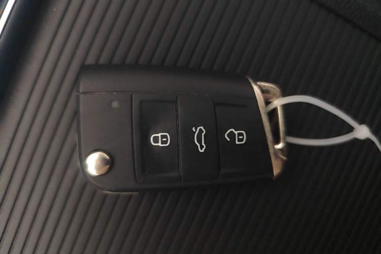 Used Volkswagen Sagitar 2020 280TSI DSG Comfort Version China VI Standard Vehicle Key