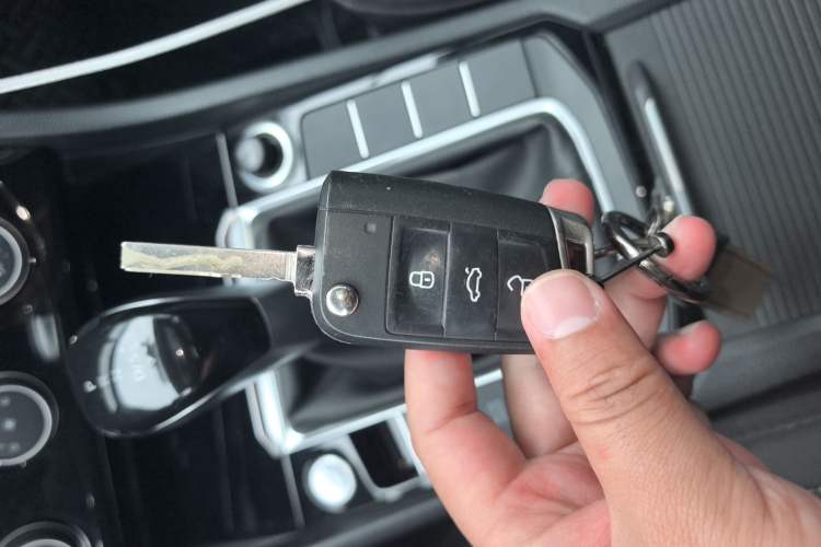 Used Volkswagen Sagitar 2020 280TSI DSG Comfort Version China VI Standard Vehicle Key