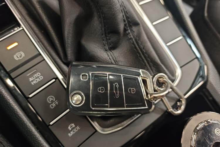 Used Volkswagen Sagitar 2020 280TSI DSG Comfort Version China VI Standard Vehicle Key