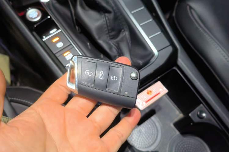 Used Volkswagen Sagitar 2020 280TSI DSG Comfort Version China VI Standard Vehicle Key