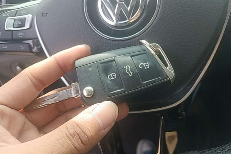 Used Volkswagen Sagitar 2020 280TSI DSG Comfort Version China VI Standard Vehicle Key