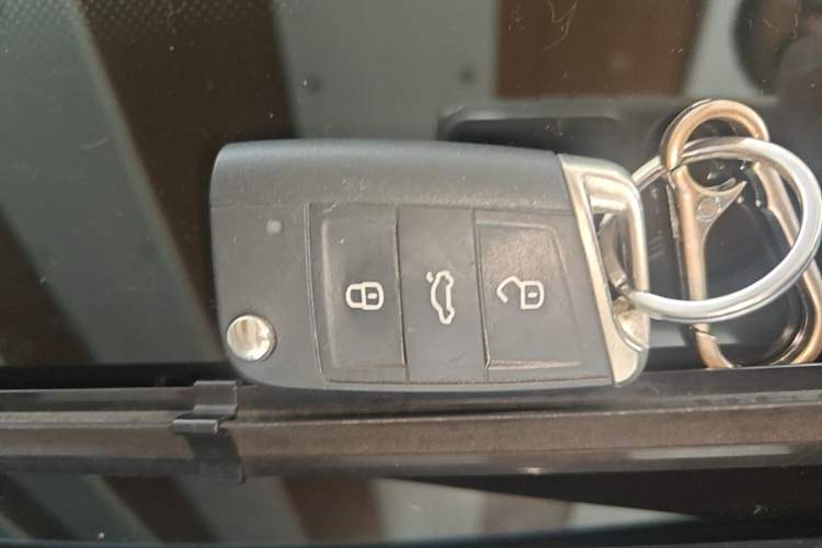 Used Volkswagen Sagitar 2020 280TSI DSG Comfort Version China VI Standard Vehicle Key
