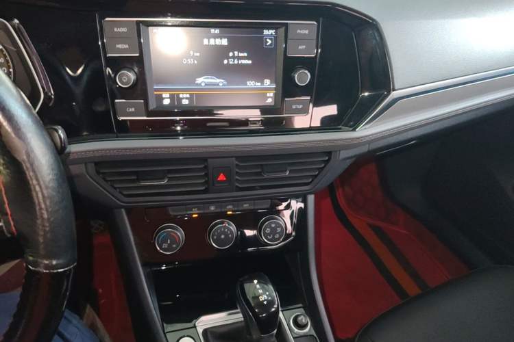 Used Volkswagen Sagitar 2020 280TSI DSG Comfort Version China VI Standard Audio And AC Panel