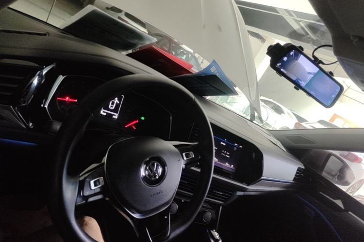 Used Volkswagen Sagitar 2020 200TSI DSG Comfort Version China VI Standard Center Console