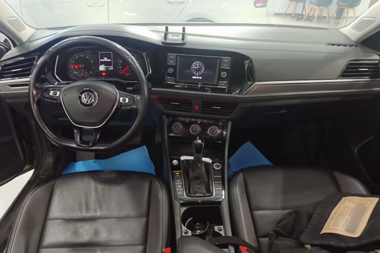 Used Volkswagen Sagitar 2020 280TSI DSG Comfort Version China VI Standard Center Console