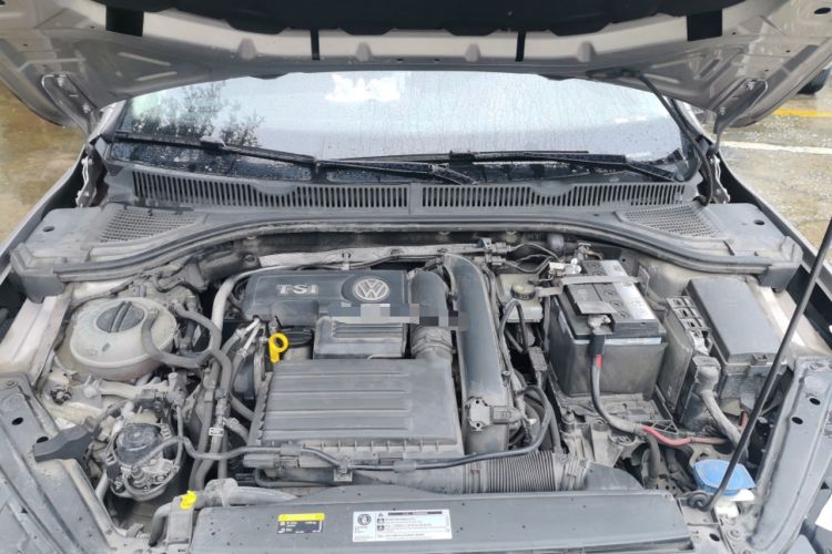 Used Volkswagen Sagitar 2020 200TSI DSG Comfort Version China VI Standard Engine Bay