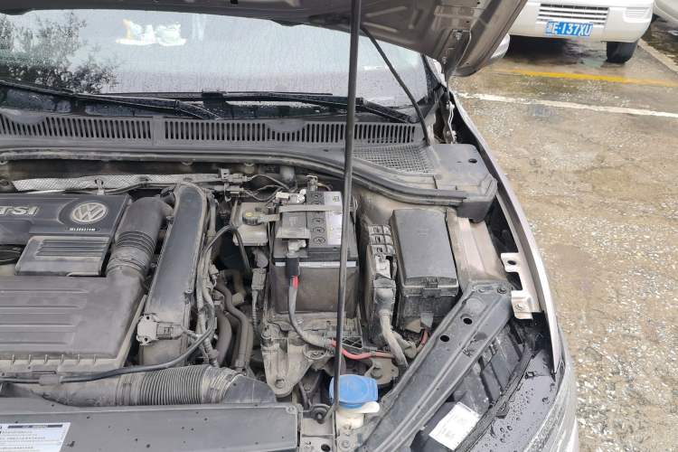 Used Volkswagen Sagitar 2020 200TSI DSG Comfort Version China VI Standard Engine Bay Left