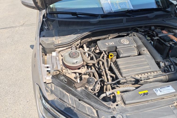 Used Volkswagen Sagitar 2020 280TSI DSG Comfort Version China VI Standard Engine Bay Right