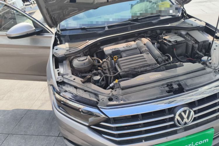 Used Volkswagen Sagitar 2020 280TSI DSG Comfort Version China VI Standard Engine Bay Right