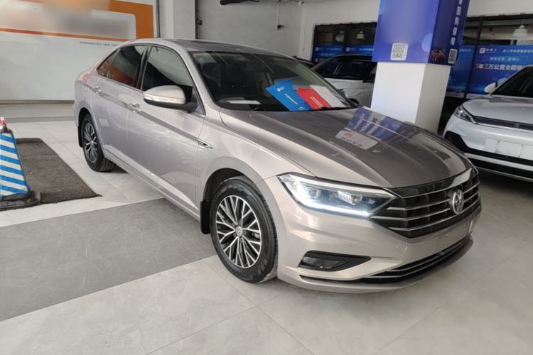 Used Volkswagen Sagitar 2020 200TSI DSG Comfort Version China VI Standard Front Right 45 Deg