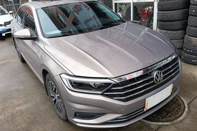 Used Volkswagen Sagitar 2020 200TSI DSG Comfort Version China VI Standard Front Right 45 Deg