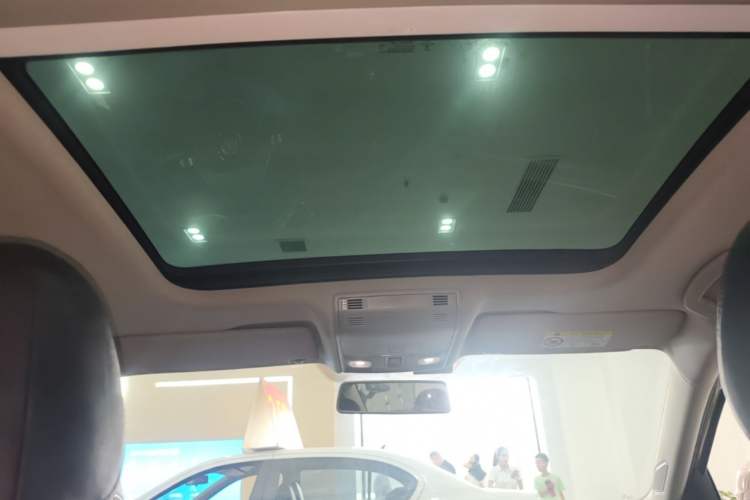 Used Volkswagen Sagitar 2020 280TSI DSG Comfort Version China VI Standard Headliner