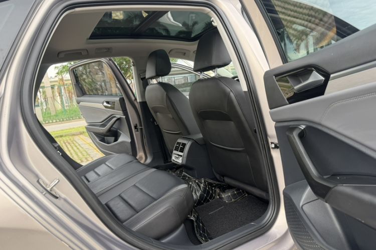 Used Volkswagen Sagitar 2020 280TSI DSG Comfort Version China VI Standard Interior 7
