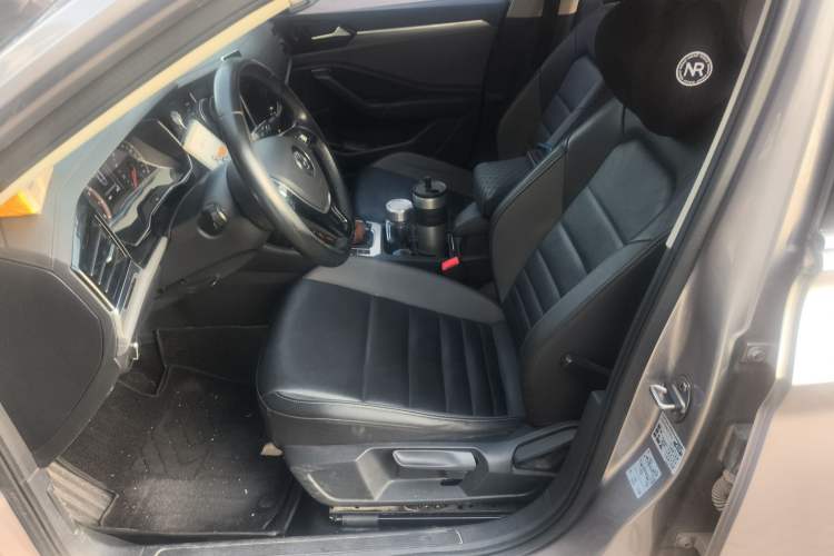 Used Volkswagen Sagitar 2020 280TSI DSG Comfort Version China VI Standard Left Front Seat