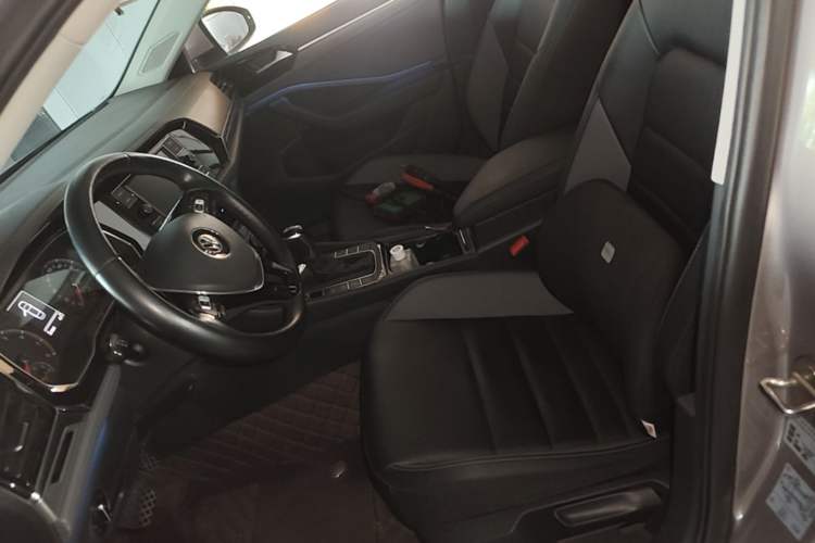 Used Volkswagen Sagitar 2020 280TSI DSG Comfort Version China VI Standard Left Front Seat