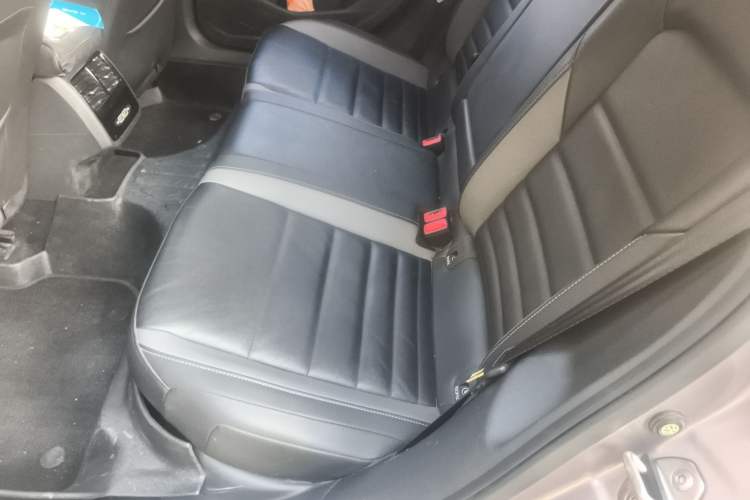 Used Volkswagen Sagitar 2020 280TSI DSG Comfort Version China VI Standard Left Rear Seat