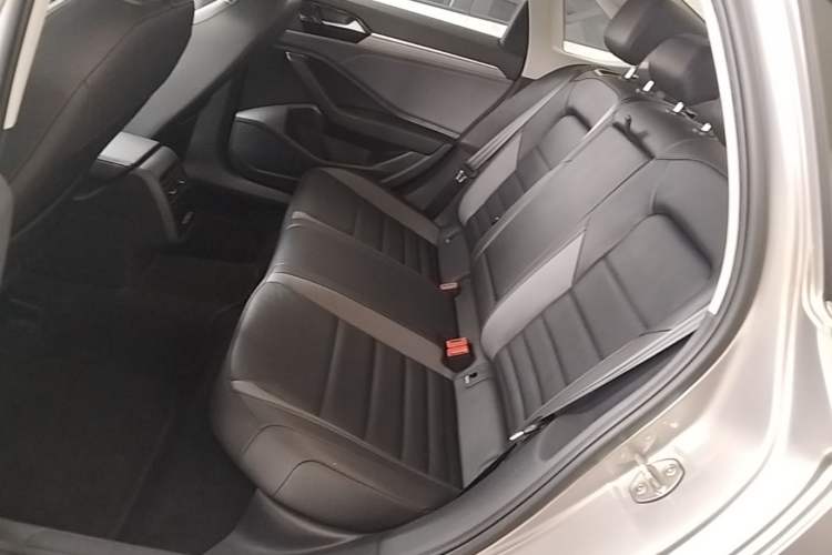 Used Volkswagen Sagitar 2020 280TSI DSG Comfort Version China VI Standard Left Rear Seat