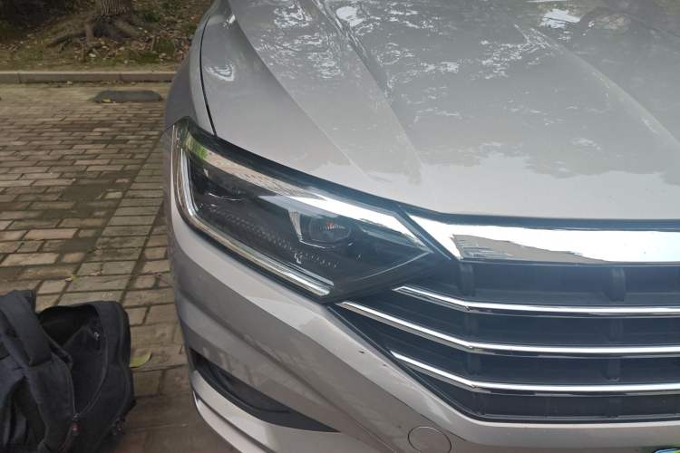 Used Volkswagen Sagitar 2020 280TSI DSG Comfort Version China VI Standard Right Front Headlight