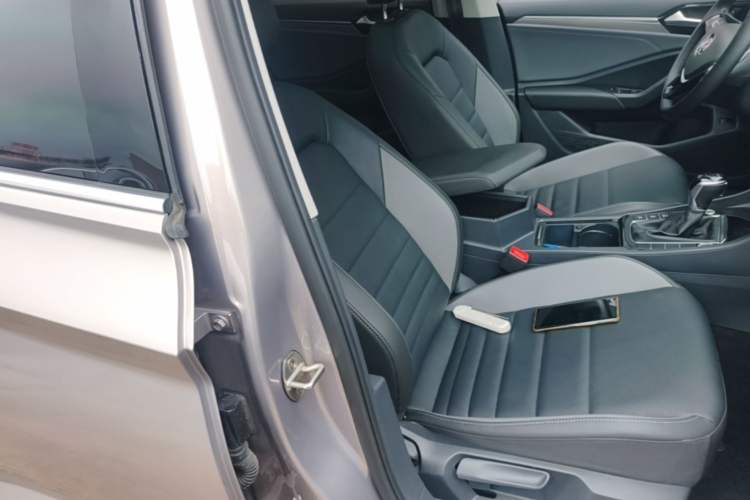 Used Volkswagen Sagitar 2020 280TSI DSG Comfort Version China VI Standard Right Front Seat