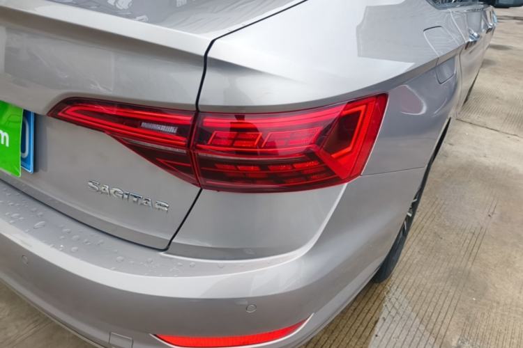 Used Volkswagen Sagitar 2020 280TSI DSG Comfort Version China VI Standard Right Rear Taillight