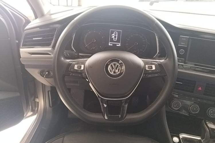 Used Volkswagen Sagitar 2020 280TSI DSG Comfort Version China VI Standard Steering Wheel