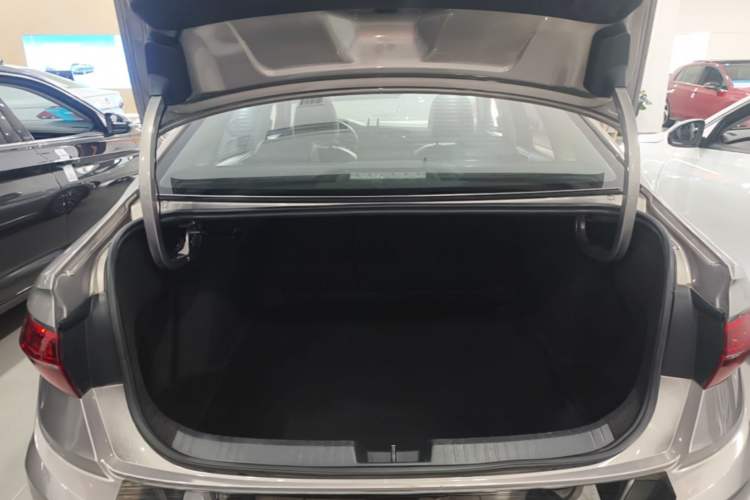 Used Volkswagen Sagitar 2020 280TSI DSG Comfort Version China VI Standard Trunk
