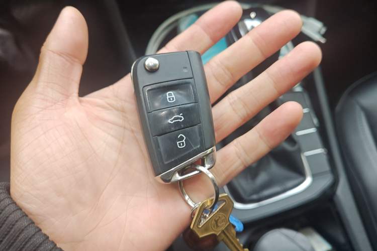 Used Volkswagen Sagitar 2020 280TSI DSG Comfort Version China VI Standard Vehicle Key