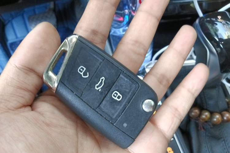 Used Volkswagen Sagitar 2020 280TSI DSG Luxury Version China VI Standard Vehicle Key