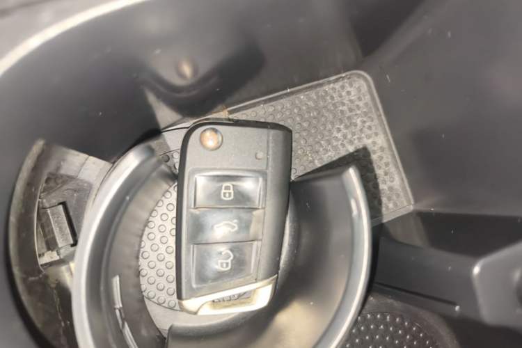 Used Volkswagen Sagitar 2020 280TSI DSG Comfort Version China VI Standard Vehicle Key