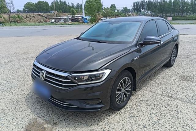 Ojetý Volkswagen Sagitar 2021 200TSI DSG Comfort Connect Edition
