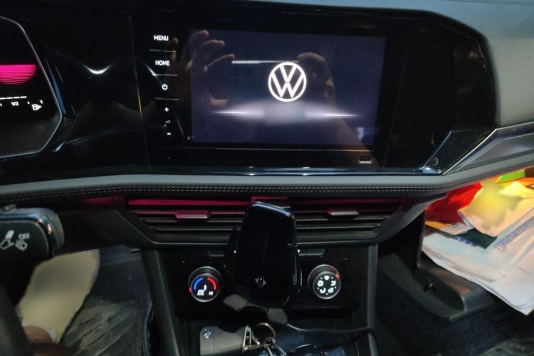 Used Volkswagen Sagitar 2021 280TSI DSG Comfort Connect Edition Audio And AC Panel