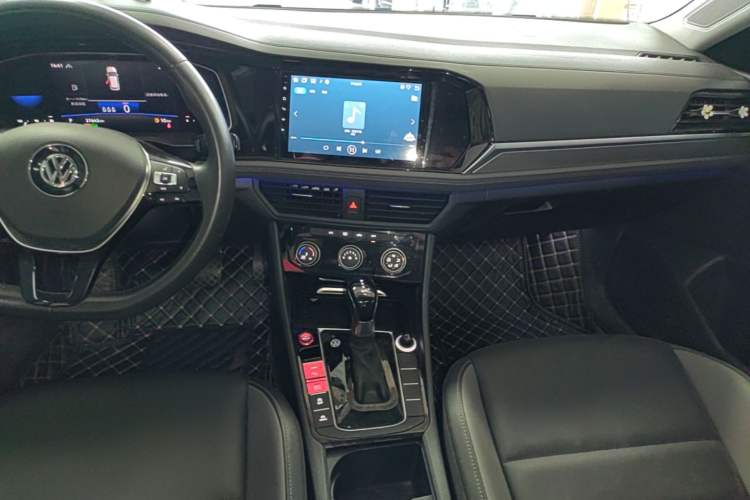 Used Volkswagen Sagitar 2021 280TSI DSG Comfort Connect Edition Audio And AC Panel