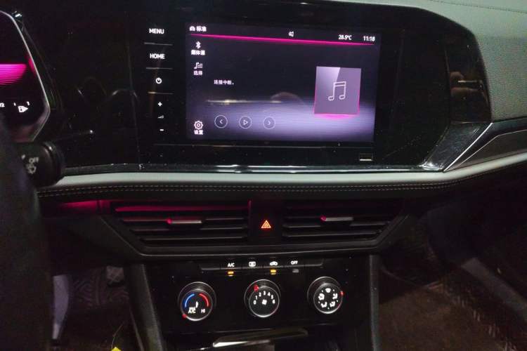 Used Volkswagen Sagitar 2021 200TSI DSG Comfort Connect Edition Audio And AC Panel