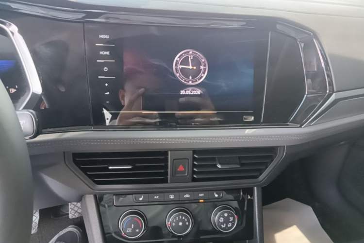 Used Volkswagen Sagitar 2021 280TSI DSG Excellence Edition Audio And AC Panel