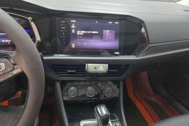 Used Volkswagen Sagitar 2021 280TSI DSG Comfort Connect Edition Audio And AC Panel