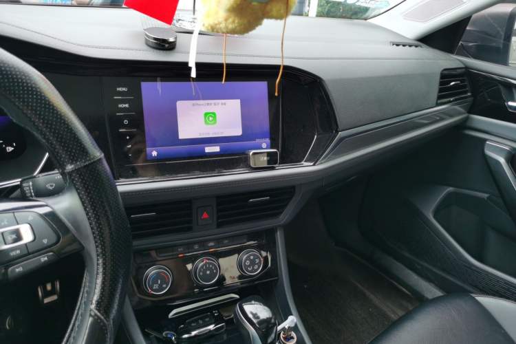 Used Volkswagen Sagitar 2021 200TSI DSG Excellence Edition Audio And AC Panel