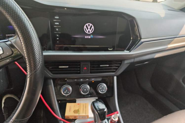Used Volkswagen Sagitar 2021 280TSI DSG Excellence Edition Audio And AC Panel