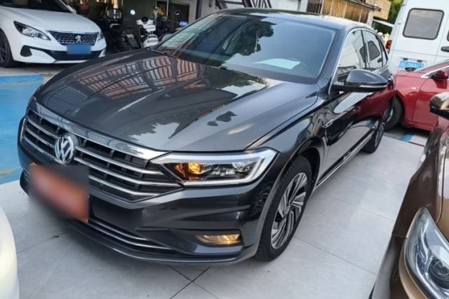 Ojetý Volkswagen Sagitar 2021 280TSI DSG Excellence Edition