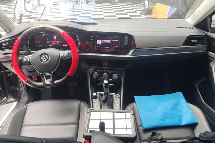 Used Volkswagen Sagitar 2021 280TSI DSG Excellence Edition Center Console