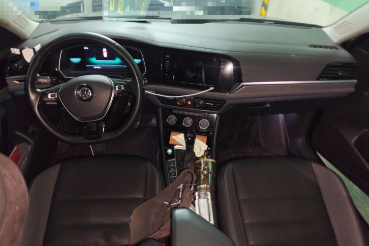 Used Volkswagen Sagitar 2021 280TSI DSG Excellence Edition Center Console
