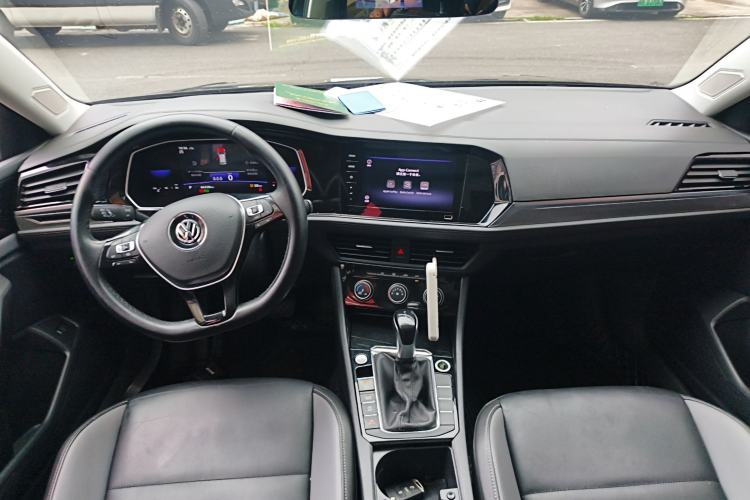 Used Volkswagen Sagitar 2021 280TSI DSG Excellence Edition Center Console