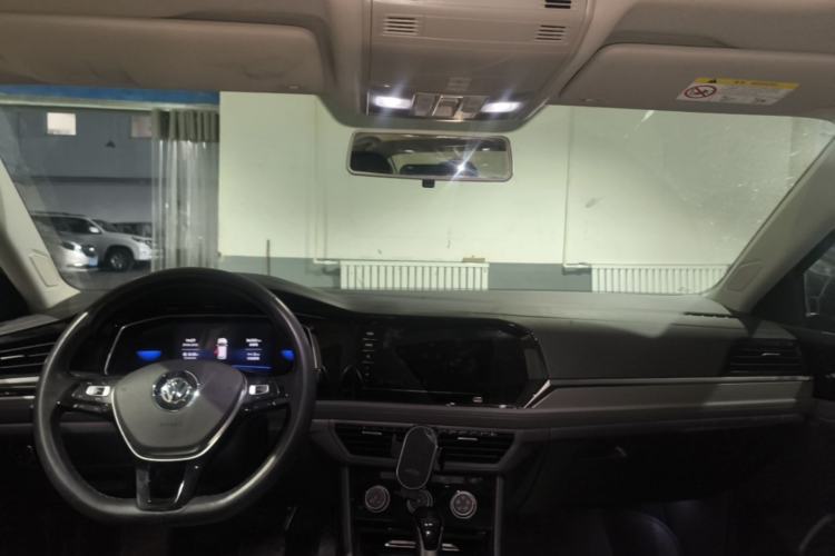 Used Volkswagen Sagitar 2021 280TSI DSG Comfort Connect Edition Center Console