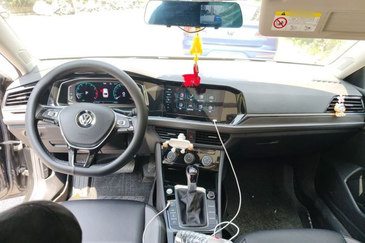 Used Volkswagen Sagitar 2021 280TSI DSG Excellence Edition Center Console